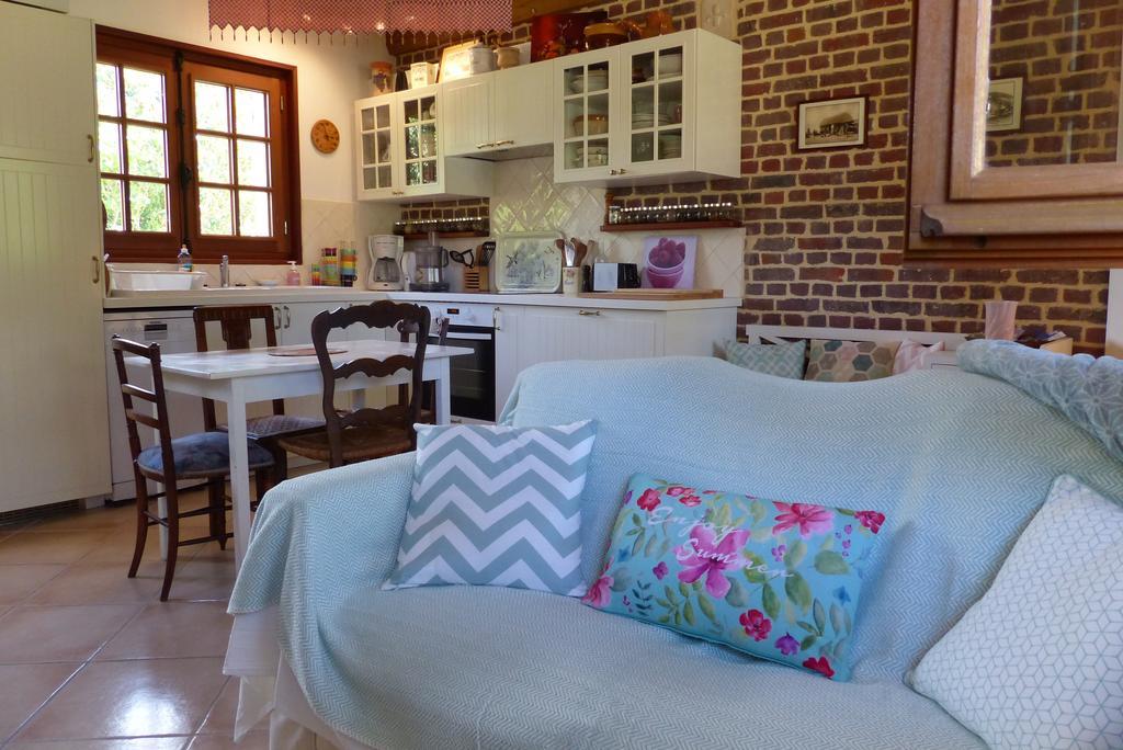 La Flore De Lys, Cottage Ideal Pour 2 Adultes Et 2 Enfants Saint-Jouin-Bruneval Номер фото