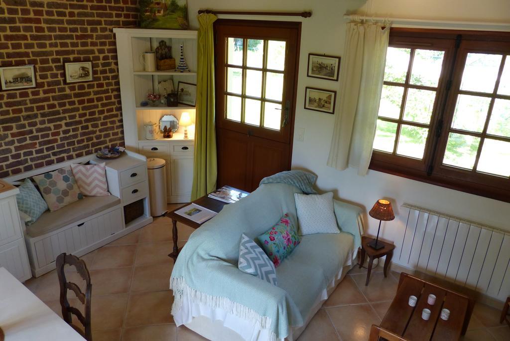 La Flore De Lys, Cottage Ideal Pour 2 Adultes Et 2 Enfants Saint-Jouin-Bruneval Екстер'єр фото