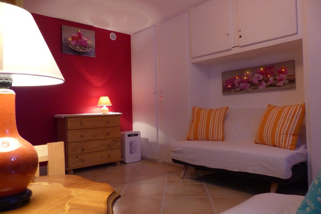 La Flore De Lys, Cottage Ideal Pour 2 Adultes Et 2 Enfants Saint-Jouin-Bruneval Екстер'єр фото